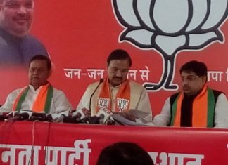 राजे चहुँमुखी विकास के साथ राज्य को आगे ले जा रही है