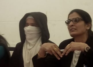 राज्यपाल से लगाई इच्छा मृत्यु की गुहार,गैंग रेप पीड़िता ने, 52 दिनोँ से आरोपी गिरफ्त से दूर