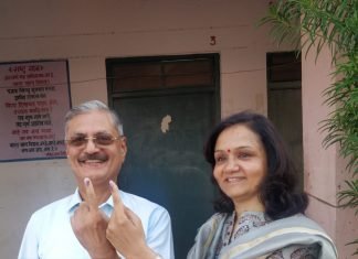 Breaking: राजस्थान में सुबह11 बजे लगभग 29% मतदान, रचना गर्ग ने गांधीनगर मतदान केंद्र में सबसे पहला मत डाला, डीजीपी कपिल गर्ग,,मदनलाल सैनी,बी एल सोनी आदि अपने मताधिकार का उपयोग कर चुके हैं,,