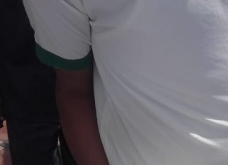 बड़ी बहन ने कराई है FIR,अपने ही पति (जो भट्टा बस्ती जयपुर में कांस्टेबल नियुक्त है) व ससुराल वालों के खिलाफ, अन्य धाराओं के साथ 307,में भी दर्ज हुआ है मुकदमा,, पर पुलिस की अब तक तफ्तीश , इसके उलट बयां कर रही है, FIR के उलट एक्सीडेंट का मामला बता रही है पुलिस,छोटी बहन ICU में जिंदगी और मौत के बीच झूल रही है,लेकिन पुलिस अभी तक मेडिकल रिपोर्ट हासिल नहीं कर पाई है 48 घण्टों के ऊपर, पूरी खबर पढ़े,