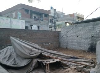 चन्द्रशेखर की बगीची स्थित पुलिस चौकी को हटाना चाहते है, वहाँ के गुंडा एलिमेंट, 3 दिन पहले टेंट में आग लगाई गई,,,,,शास्त्रीनगर थाना इंचार्ज से जब इस बाबत बात हुई तो उन्होंने अपने को एक्शन लेने मे मज़बूर पाया ,,,,,,,,, सूत्रों के हवाले से,वहाँ के असामाजिक तत्वों पर वर्तमान केबिनेट मंत्री का वरदहस्त प्रदान,,,,,,,