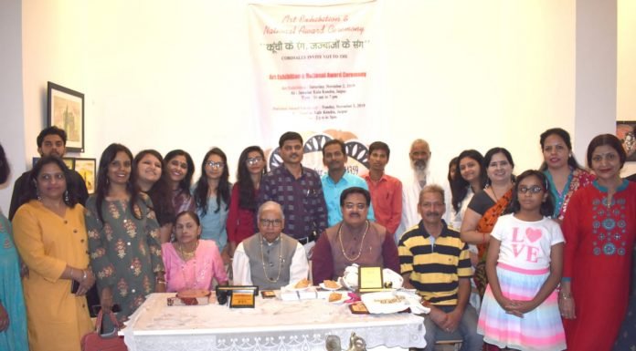 भव्या इंटरनेशनल के तत्वावधान में नवांकुर चित्रकारों व कलाकारों को ,वरिष्ठों के साथ साझा करने का मिला मंच