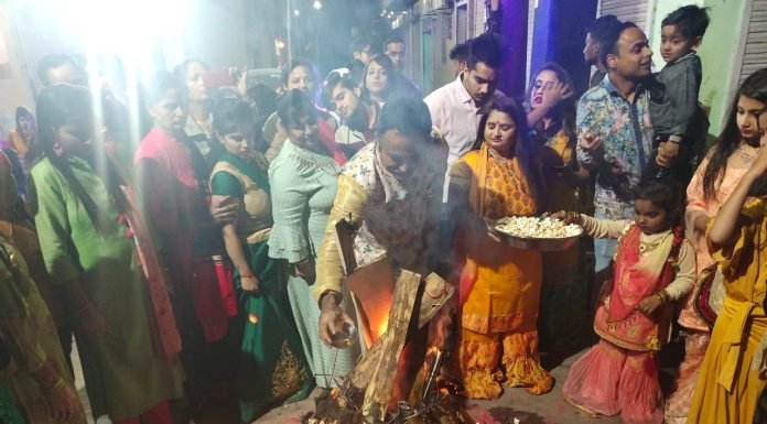 *मालवीय नगर सेक्टर 11 में अमृत ग्रुप के नेतृत्व में सम्पन हुआ लोहड़ी का कार्यक्रम*