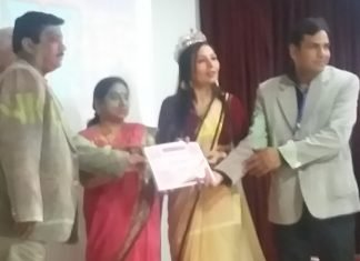 जयपुर में पिंकसिटी फ़िल्म फेस्टिवल का आयोजन, कैटेगरी अवार्ड के साथ समाजसेवी वह पत्रकारों का भी सम्मान किया गया पत्रकारों में वरिष्ठ पत्रकार उमेंद्र दाधीच,नयूइन्डिया के एडिटर सन्नी आत्रेय, इकबाल खान, राकेश भार्गव आदि को सम्मानित किया गया,,