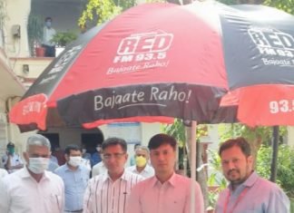 लॉक डाउन चेक प्वाइंट पर कड़ी धूप में तैनात पुलिस कर्मियों को मिली राहत,,