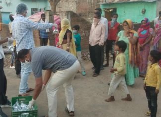 महामारी में जरूरतमंदों की सेवा में जुटे है आम आदमी पार्टी यूथ विंग और जैन समाज के संगठन पुलक मंच, महिला जागृति मंच एवं जैन युवा एकता संघ के कार्यकर्ता,,,