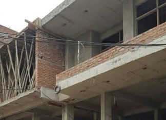 मकान नम्बर 393,गली नम्बर 2 राजापार्क मे हो रहा है अवैध निर्माण,, मोती डूंगरी जोन के नोटिस जारी होने के बाद भी नहीं रुक रहा निर्माण कार्य,,,कौन करेगा कार्यवाही,,, किसकी मिली भगत व शह पर हो रहा अवैध निर्माण,, तफ्तीश जारी,,