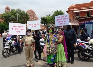 निर्भया स्क्वॉड टीम ने राधा कृष्ण की झांकी निकालकर दिया जागरूकता का संदेश,,