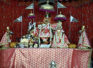 ऊँ नमो भगवते वासुदेवायः की एक माला जाप करने से अधिक मास का शुभ फल प्राप्त होगा,,