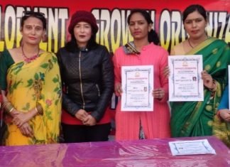 महिलाओं को स्वरोजगार देकर आत्मनिर्भर बनाने की पहल,,,