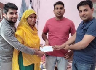 दिलिप चारण ने 6100रुपये सहयोग राशि व बच्चों के लिए 2 कम्प्यूटर भेंट किये ,,,