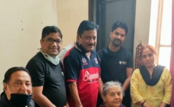 होप फॉर किड्स एंड वेलफेयर फाउंडेशन ने सामाजिक सरोकार का एक कदम और बढाते हुए नवरात्रि के प्रथम दिवस पर दिव्यांग माता को व्हीलचेयर भेंट की,,,