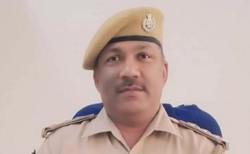 अंकल आज मेरा जन्मदिन है मुझे केक चाहिए,, झोटवाड़ा थाना इंचार्ज विक्रम सिंह राठौड़ ने जब यह बाल मनुहार सुनी तो उन्होंने बच्चे के घर केक पहुंचा कर खुशियों की सौगात दी,,