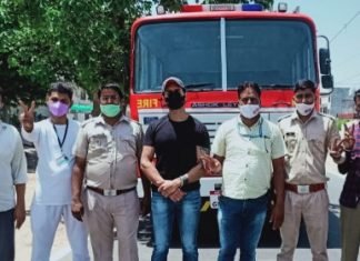 विगत वर्ष की भाँति इस कोरोना की दूसरी लहर में भी वार्ड नं 48 में घर–घर किया जा रहा है सेनेटाइज,,