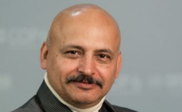 डॉ.रमेश गांधी को मिला रिसर्च एक्सीलेंस अवार्ड ,,, तंबाकू नियंत्रण मॉडल किया विकसित ,,