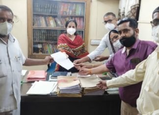 कोराना बीमारी से मरने वाले किसानों का बैंक लोन व सहकारी समिति के ऋण माफ करने को लेकर मुख्यमंत्री के नाम एसडीएम को सौंपा ज्ञापन,,,