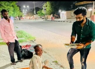 एंटरप्रेन्योर व सोशल वर्कर अश्वनी मल्होत्रा ने जरूरतमंदों को फूड डिस्ट्रीब्यूट कर सेलिब्रेट किया अपना जन्मदिन,, हर साल की तरह इस साल भी गरीब, असहाय, असमर्थ लोगों को बाँटा खाना,,