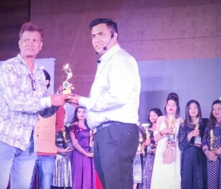 इंडिया हेयर एंड ब्यूटी अवॉर्ड शो का भोपाल में हुआ आयोजन, जयपुर के पत्रकार मोहम्मद अजहरुद्दीन थे विशिष्ट अतिथि,,