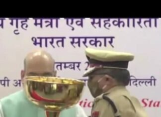 केंद्रीय गृहमंत्री ने आरपीए व आरपीटीसी किशनगढ़ को किया सम्मानित* *आरपीए निदेशक राजीव शर्मा को प्रदान की ट्रॉफ़ी,,