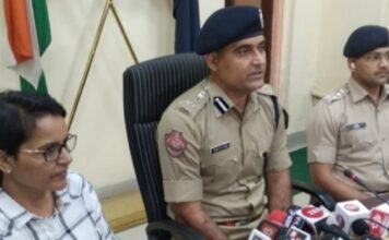 अलसुबह जयपुर के चारों सर्किल में 341 जगहों पर 2500 से ज्यादा पुलिसकर्मियों ने बड़ा सर्च ऑपरेशन किया,सर्च ऑपरेशन में पुलिस ने 150 से ज्यादा बदमाशों और हिस्ट्रीशीटर को किया गिरफ्तार ,,,