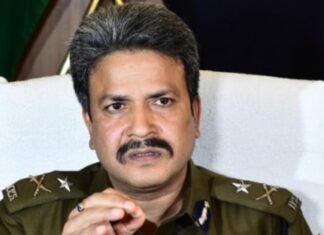 अजय यादव हत्याकाण्ड,, शूटर मुकेश यादव हिस्ट्रीशीटर कल कर चुका आत्महत्या,,दो मुख्य शूटर गिरफ्तार,, जानें पुलिस की गठित विशेष टीम व 21 सितम्बर से अब तक के घटनाक्रम की पूरी दास्ताँ,