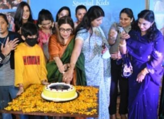 ट्रांस वेलफेयर सोसाइटी की ओर से मूक बधिर स्पेशल बच्चो के साथ दिवाली मनाने का कार्यक्रम हुआ आयोजित,,