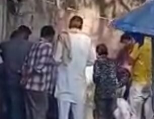 घाट गेट बस स्टैंड पर खुलेआम चल रहे सट्टे को अब *क्या गृहमंत्री गहलोत* बंद करायेंगे ? पुलिस कंट्रोल रुम, Sho थाना आदर्श नगर और DCP ईस्ट तो 8 दिन से शिकायत के बावजूद कार्यवाही करने में हैं अक्षम ? पढें पूरी खबर, अगली किश्त में सफेद रंग की स्विफ्ट डिज़ायर की कहानी जो घाट गेट बस स्टैंड पर किसी विशेष काम से आती रह्ती है,,,,