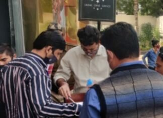 राजा पार्क स्थित लेवल्स नाइट क्लब सीज,आर एम ए लाइसेंस नही होने पर हुई कार्यवाई,,