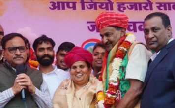 सीताराम अग्रवाल के जन्मदिवस के उपलक्ष मे विद्याधर नगर विधानसभा के कार्यकर्ताओ द्वारा विशाल रक्तदान शिविर हुआ आयोजित,,