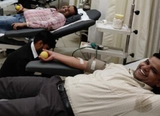 मेट्रो मास हॉस्पिटल जयपुर के सी. ओ सिद्धार्ध जैन ने स्टाफ को दिया रक्तदान का संदेश ,,