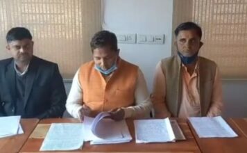 क्रयशुदा भूमि से जबरन बेदखल करने का आरोप, पुलिस का रवैया भी ठीक नहीं,, ओमप्रकाश सैनी, उनके वकील व साथियों ने प्रेस कॉन्फरेंस कर लगाये आरोप,,