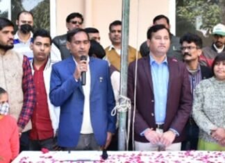 पिंकसिटी प्रेस क्लब में क्लब अध्यक्ष मुकेश मीणा ने किया झंडारोहण,, प्रबंध कार्यकारिणी रही मौजूद,,