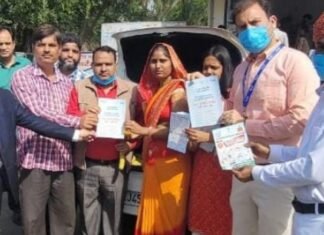 औषधि संकल्प यात्रा का पार्षद ममता देवी महावर ने फीता काटकर किया शुभारंभ,,