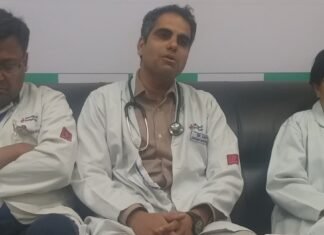 लिवर डे: थोड़ी-थोड़ी पिया करो, सिरोसिस की बीमारी का मुख्य कारण शराब – शराब का सेवन लिवर की सिरोसिस बीमारी के लिए सबसे अधिक जिम्मेदार है, लेकिन ऐसा नहीं कि यह शराब नहीं पीने वालों को नहीं हो सकता है,,,अनियमित दिनचर्या व खानपान भी जिम्मेदार,,