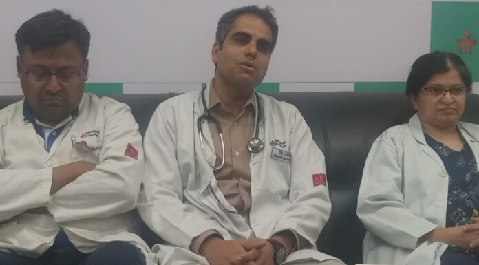 लिवर डे: थोड़ी-थोड़ी पिया करो, सिरोसिस की बीमारी का मुख्य कारण शराब – शराब का सेवन लिवर की सिरोसिस बीमारी के लिए सबसे अधिक जिम्मेदार है, लेकिन ऐसा नहीं कि यह शराब नहीं पीने वालों को नहीं हो सकता है,,,अनियमित दिनचर्या व खानपान भी जिम्मेदार,,