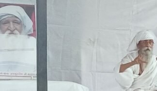 उमाकान्त महाराज का सत्संग,, प्रवचनों मे शाकाहारी रहने का दिया संदेश,, नये अनुयायियों ने शराब और मॉस छोड़ने का लिया संकल्प,,