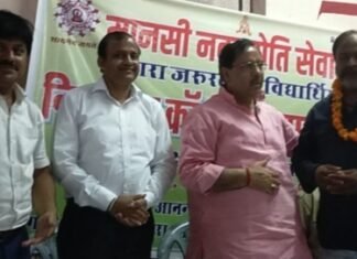 जरूरतमंद विद्यार्थियों को किया गया पुस्तक कॉपी का वितरण,, शिक्षा ही सर्वोपरि : महिपाल सिंह,