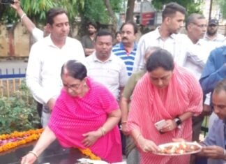 वीर सैनिकों को श्रद्धासुमन अर्पित कर कारगिल विजय दिवस मनाया,