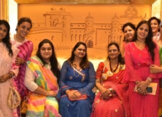 जयपुरी ज्वेलरी पहनकर लेडीज ने किया सिंजारा सेलिब्रेट – 200 महिलाओं ने एक प्लेटफार्म पर आकर डांस गाने और लहरिया को खुशी खुशी मनाया,,