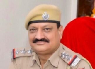 गुरुवार देर रात रेप का आरोपी पुलिस का सीआई कंवर पाल सिंह हुआ गिरफ्तार, करणी विहार थाने की कार्यवाही,,, Newindia खबर ने 2019 से के.पी. सिंह की लगातार खबरें लगाकर आला अफसरों को सूचित करता रहा है,, न्याय में देर है अंधेर नही,