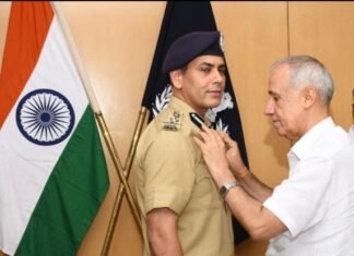 डीजीपी लाठर ने किया जयपुर पुलिस के नए लोगो का अनावरण,, पुलिस आयुक्त, उपायुक्त एवम अधिकारियों, प्रहलाद कृष्णिया, रिचा तोमर, पारिस देशमुख,राजीव पचार आदि ने भी नया लोगो लगाए,,