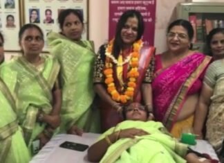 रक्तदान शिविर में 68 यूनिट रक्त एकत्र किया, मूक – बधिर बच्चों को कराया भोजन ,,