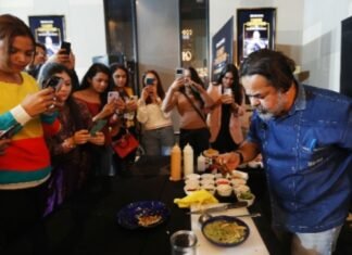 आईनॉक्स जीटी सेंट्रल मॉल जयपुर में आईनॉक्स के गॉर्मे फूड की कहानियां लोगों के सामने लेकर लाए शेफ विक्की रत्नानी,,