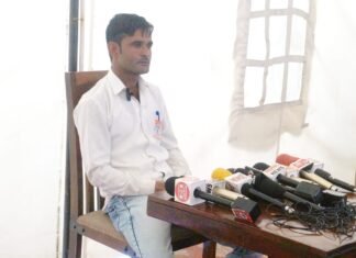 कार्गो मालिक ने पुलिस और प्रशासन पर लगाए गंभीर आरोप, महिला संग मिलकर कर रहे प्रताड़ित,