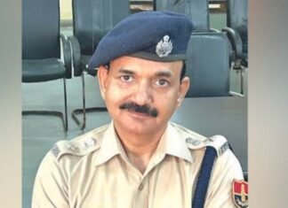 थाना विद्याधर नगर : राजकार्य में बाधा पहुंचाने वाले चार युवक गिरफ्तार,,